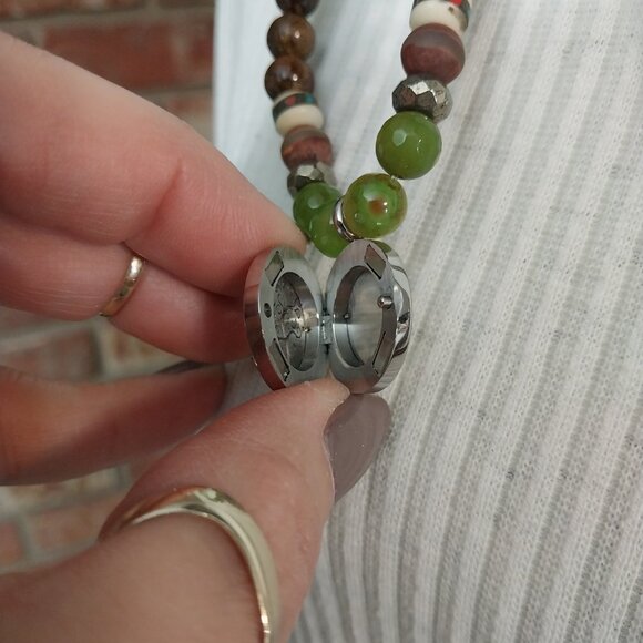 3363 Leather Strap Necklace, Earrings and Locket Bracelet Set. - Picture 6 of 8